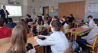 Úrad vlády SR posilňuje právne povedomie a digitálnu gramotnosť medzi mladými